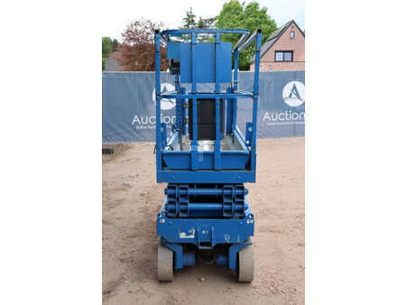 Scissors Lifts 2007  Genie GS-2032 (9)