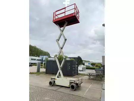 Scissors Lifts 2016  Holland-Lift HL84-E14 (16)