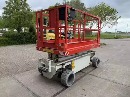 Scissors Lifts 2016  Holland-Lift HL84-E14 (9)