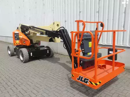 Articulating boom 2026  JLG E450AJ (3)