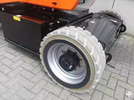 Articulating boom 2026  JLG E450AJ (7)