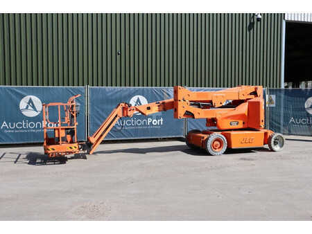 Gelenkteleskopbühne 2011  JLG E400AJPN (1)