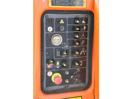 Gelenkteleskopbühne 2011  JLG E400AJPN (18)