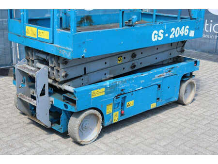 Genie GS-2046