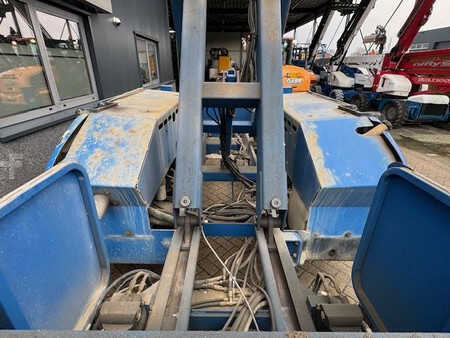 Scherenarbeitsbühne 2013  JLG 3394RT (18)
