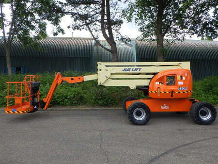 Plataforma Articulada 2015  JLG 510AJ (1)