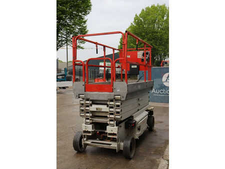 Podnośnik nożycowy 2014  JLG 2646 ES (5)