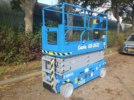 Scissor lift 2022 Genie GS-2632E (2)