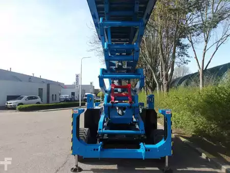 Pracovní plošina s nůžkovým zdvihem 2019  Genie GS-5390RT (10)