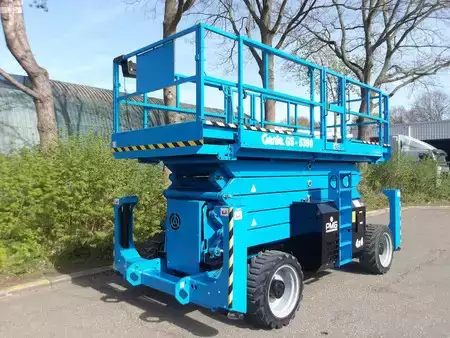 Pracovní plošina s nůžkovým zdvihem 2019  Genie GS-5390RT (2)