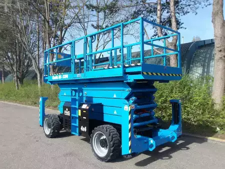 Pracovní plošina s nůžkovým zdvihem 2019  Genie GS-5390RT (3)