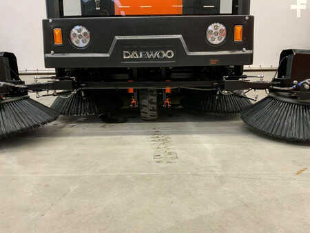 Pedestrian Sweeper 2024  Daewoo DAS100 (24)