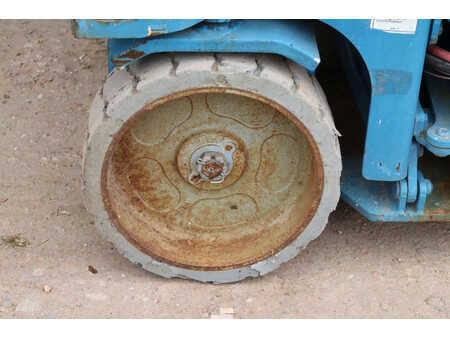 Sakse arbejds platform 2001  Genie GS3246 (10)