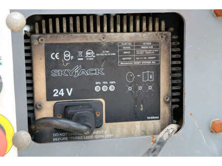 Schaarhoogwerker 2014  Skyjack SJ3219 (17)