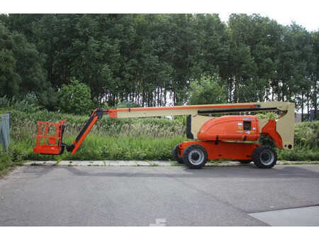 Podnośnik przegubowy - JLG 800AJ (1)