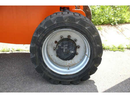 Podnośnik przegubowy - JLG 800AJ (15)