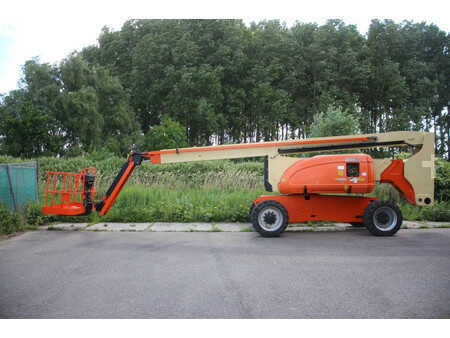 Podnośnik przegubowy - JLG 800AJ (2)