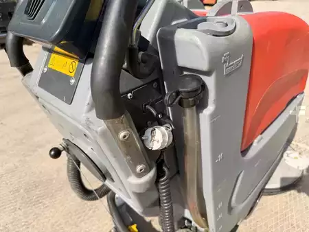esfregador / secador 2018  Hako Scrubmaster B45 (6)