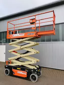 Ollós munka emelvény 2021  JLG R2632 (6)