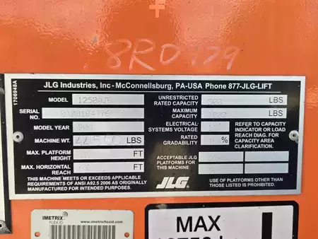 Plataforma Articulada 2007  JLG 1250AJP (17)