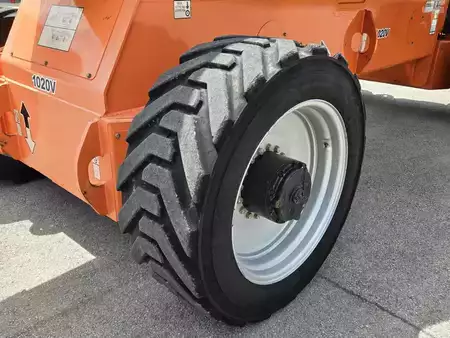 Plataforma Articulada 2007  JLG 1250AJP (9)