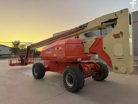Plataforma Articulada 2019  JLG 800AJ (2)