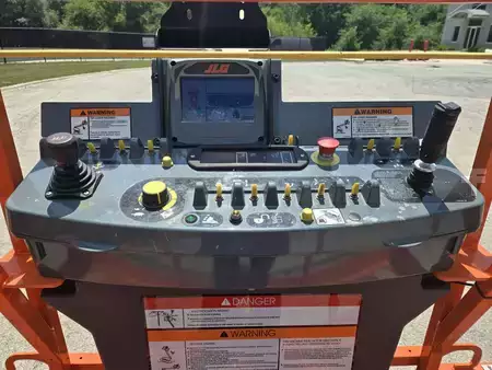 Plataforma Telescópica 2026  JLG 1500SJ (8)