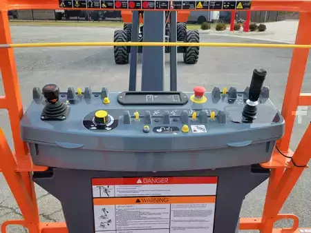 Plataforma Telescópica 2014  JLG 860SJ (14)