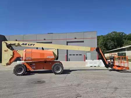 Plataforma Articulada 2016  JLG 800AJ (1)