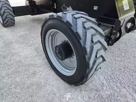 Plataforma Articulada 2025  JLG 1250AJP (9)