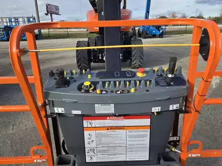 Plataforma Articulada 2025  JLG 1250AJP (13)
