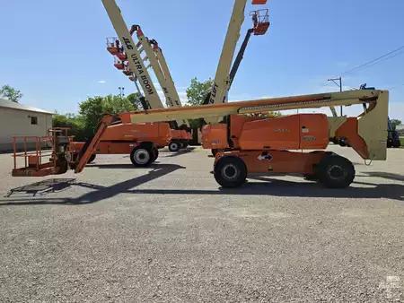Plataforma Articulada 2008  JLG 800AJ (1)