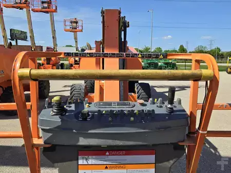 Plataforma Articulada 2008  JLG 800AJ (8)