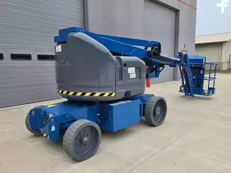 Plataforma Articulada 2016  Genie Z-40/23N RJ (2)