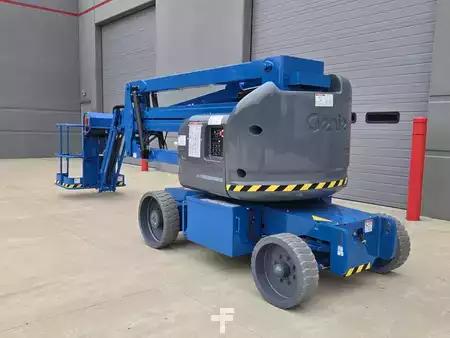 Plataforma Articulada 2016  Genie Z-40/23N RJ (5)