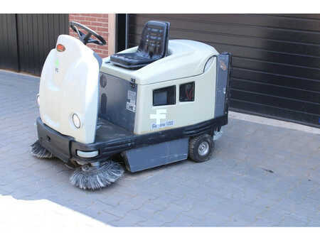 Pedestrian Sweeper 2008  DIBO g1202e veegmachine elektrische zeer goed (2)