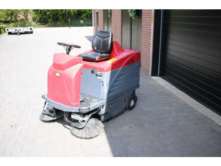 Feiemaskiner 2016  gansow 1250e zit veegmachine elektrische met maar 94 uur (2)