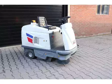 Zametací stroj 2008  Dulevo 100SE zit veegmachine elektrische accubj 2026 (4)