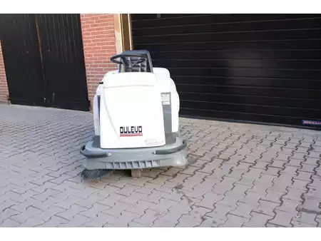 Zametací stroj 2008  Dulevo 100SE zit veegmachine elektrische accubj 2026 (5)