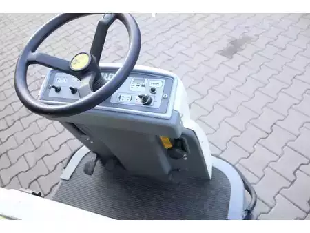 Zametací stroj 2008  Dulevo 100SE zit veegmachine elektrische accubj 2026 (8)