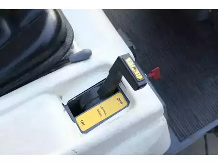 Zametací stroj 2008  Dulevo 100SE zit veegmachine elektrische accubj 2026 (9)