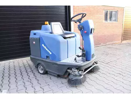 Máquina barredora 2012  OMM ciclope 70B veegmachine elektrische accubj 2026 (1)