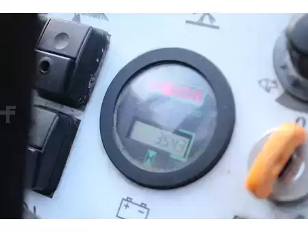 Máquina barredora 2012  OMM ciclope 70B veegmachine elektrische accubj 2026 (8)