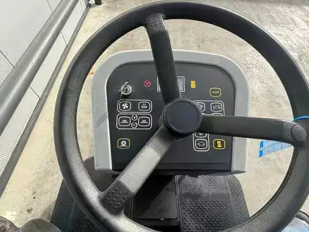 Zametací stroj 2020  Nilfisk SWEEPER SW5500 B (7)