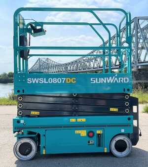 Pracovní plošina s nůžkovým zdvihem 2022 Sunward SWSL0807DC (1)