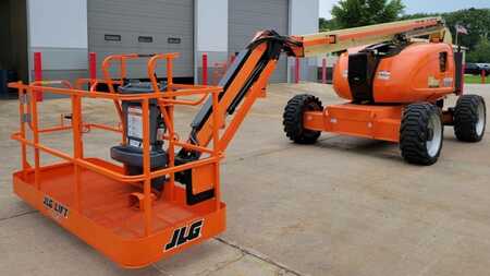 Articulating boom lift 2014 JLG 600AJ (1)