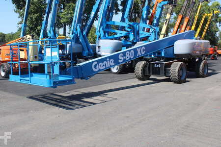 Telescopic boom lift 2018  Genie S80XC (1)