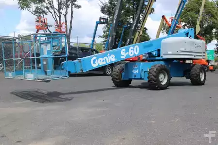 Telescopic boom lift 1999  Genie S60 (2)