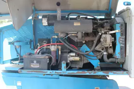 Telescopic boom lift 1999  Genie S60 (9)