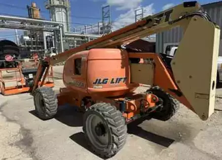 Plataforma Articulada 2015  JLG 600AJ (1)
